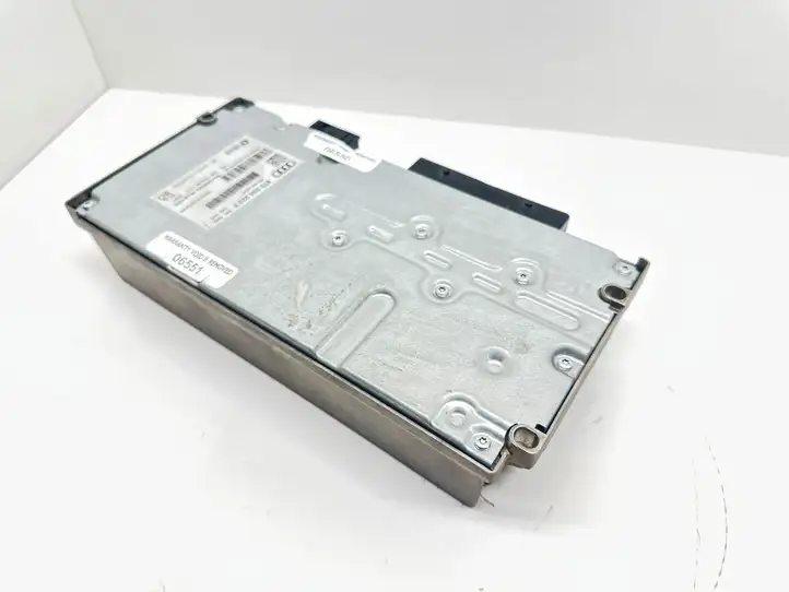 Audi A5 8T 8F (2007 - 2011) 8T0035223F Усилитель звука — фото 3