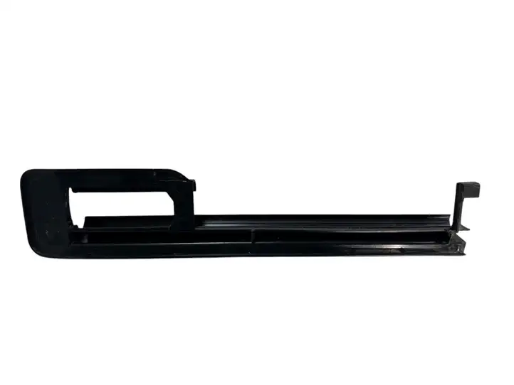 Mercedes-Benz GLS X167   A1679190400 Отделка лыжи переднего сиденья пассажира