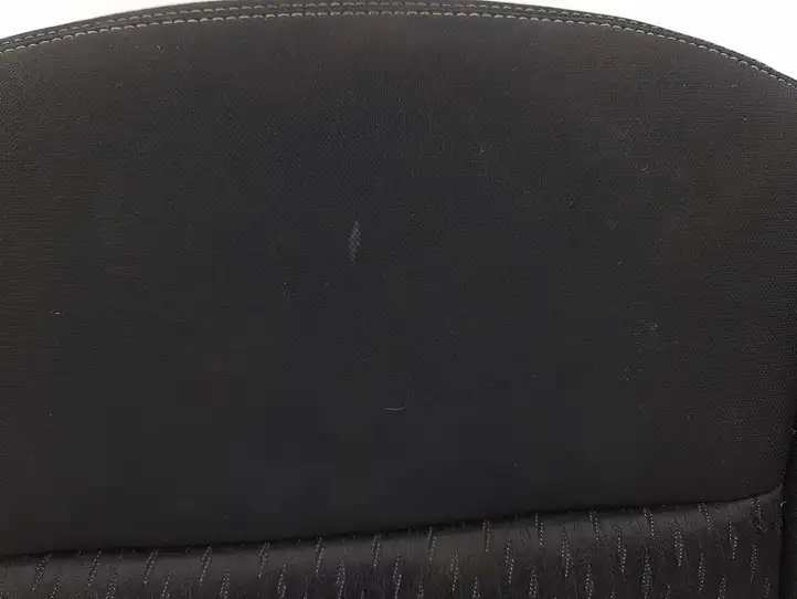 Infiniti Q30 Нижняя часть сиденья переднего пассажира — фото 3