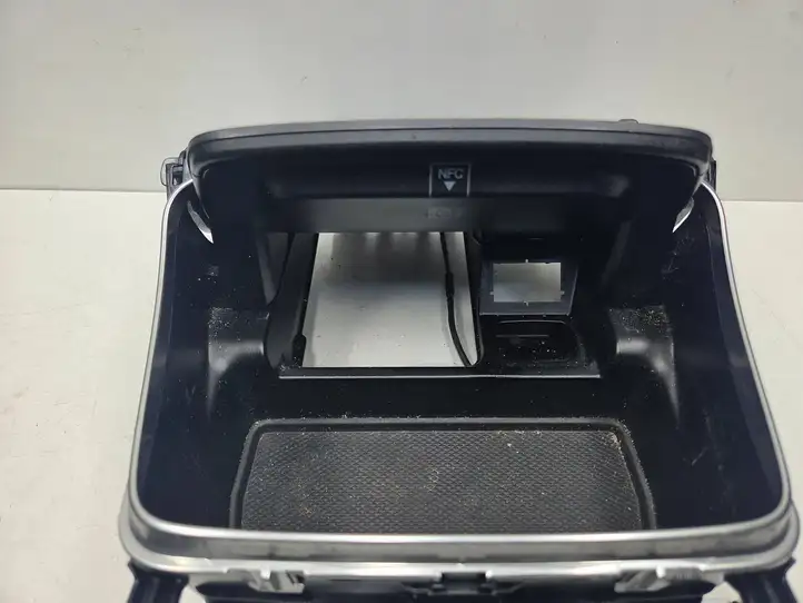 Mercedes-Benz E W238 (2017 - ) A2136802807 Пепельница — фото 3