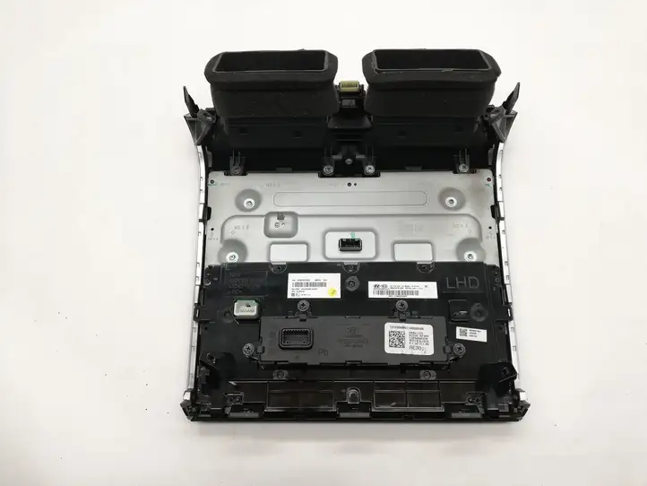 Hyundai Tucson IV NX4 (2020 - ) 97250N7300 Управление климат контролем — фото 4