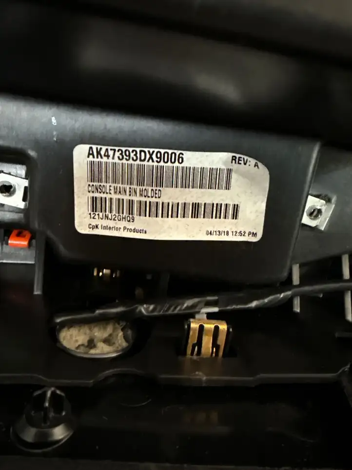 Dodge Charger (2014 - ) AK44393DX9006 Центральная отделка панели приборов — фото 5