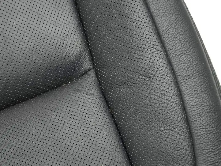 Land Rover Evoque II Нижняя часть сиденья переднего пассажира — фото 9