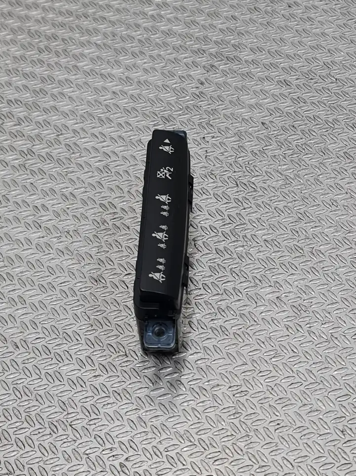 Nissan Qashqai (2006 - 2010)  P10075A7711000 Реле предупреждения об ремнях безопасности