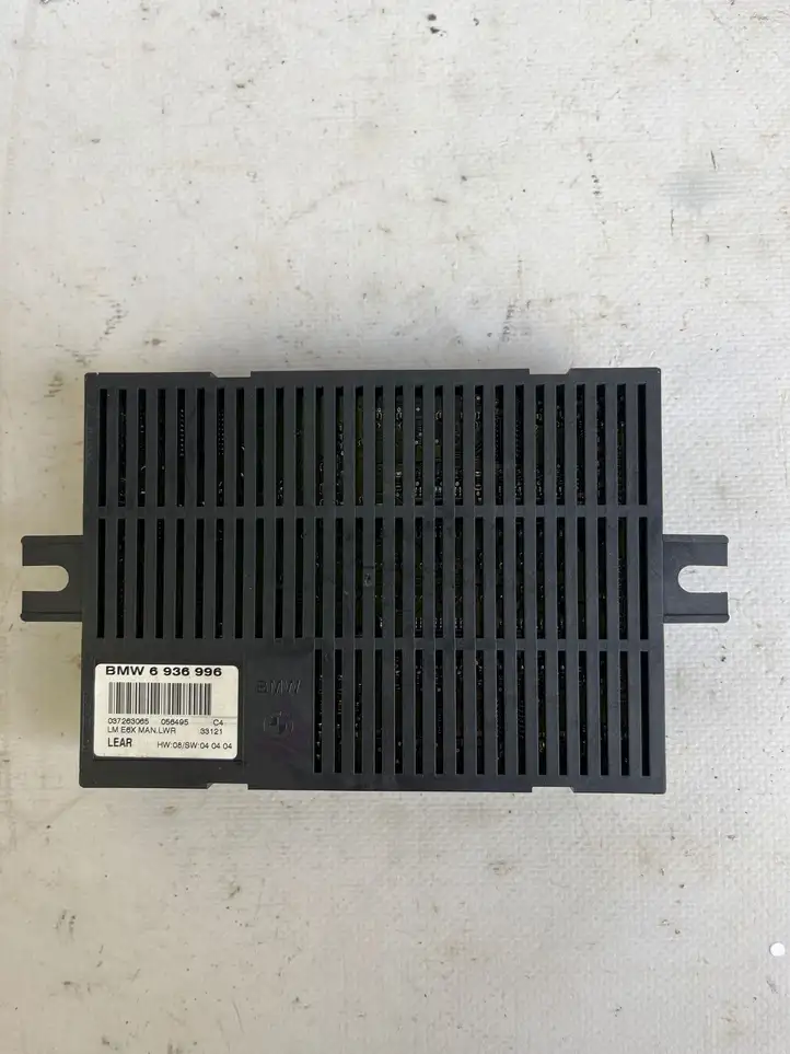 BMW 5 E60 E61 (2004 - 2010)  6936996 Реле управления окон