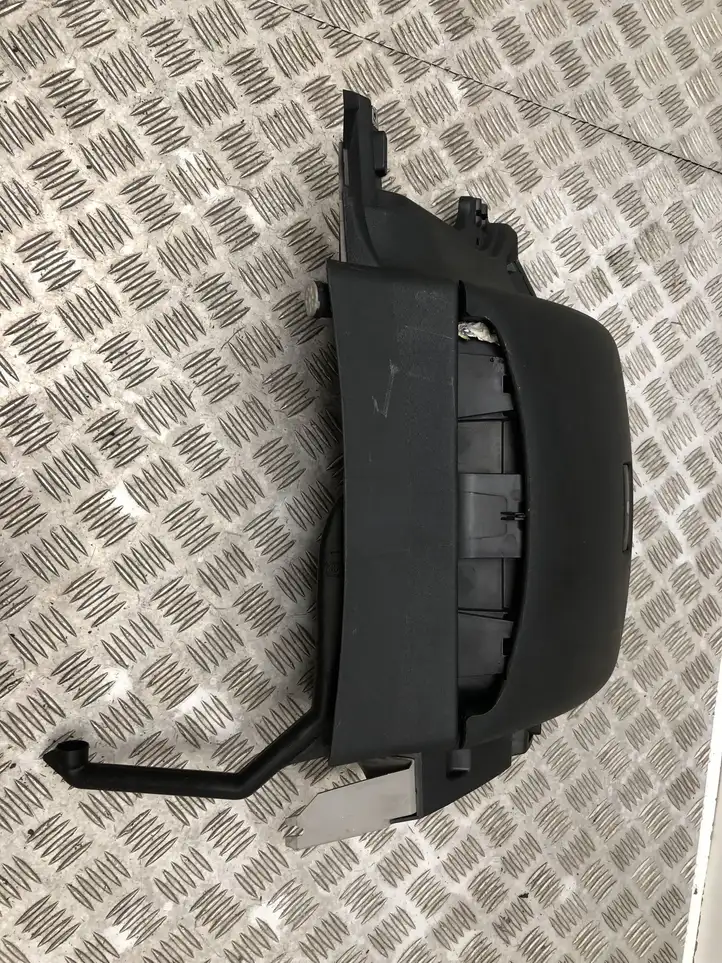 Citroen C4 I Picasso (2006 - 2013) 9654110677 Автомобильный холодильник — фото 5