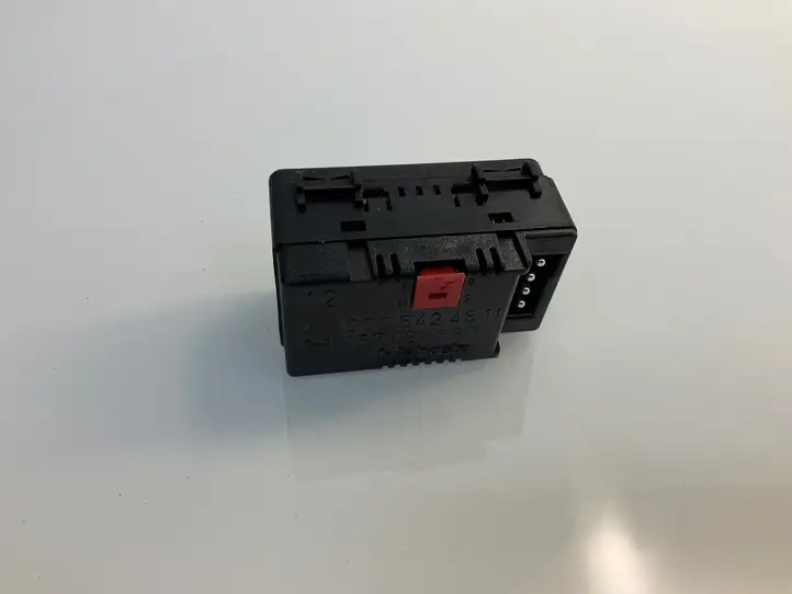 Mercedes-Benz E W210   0005424511 Секундомер подогрева автомобиля