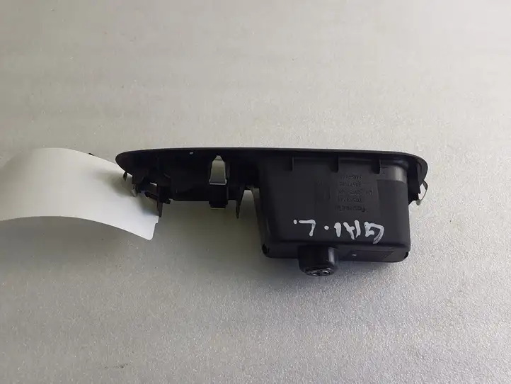 Jeep Avenger (2022 - ) 7357709510 Накладка кнопки стеклоподъемника — фото 7