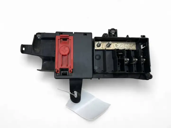 Audi Q8   4M0941823E Реле выравнивания тока