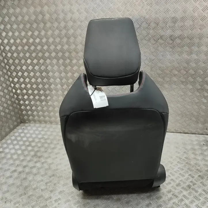 Toyota C-HR II (2023 - ) 71501F4100 Переднее сиденье пассажира — фото 2