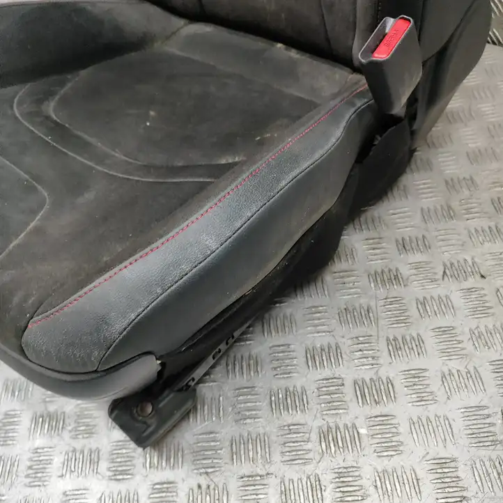 Toyota C-HR II (2023 - ) 71501F4100 Переднее сиденье пассажира — фото 4