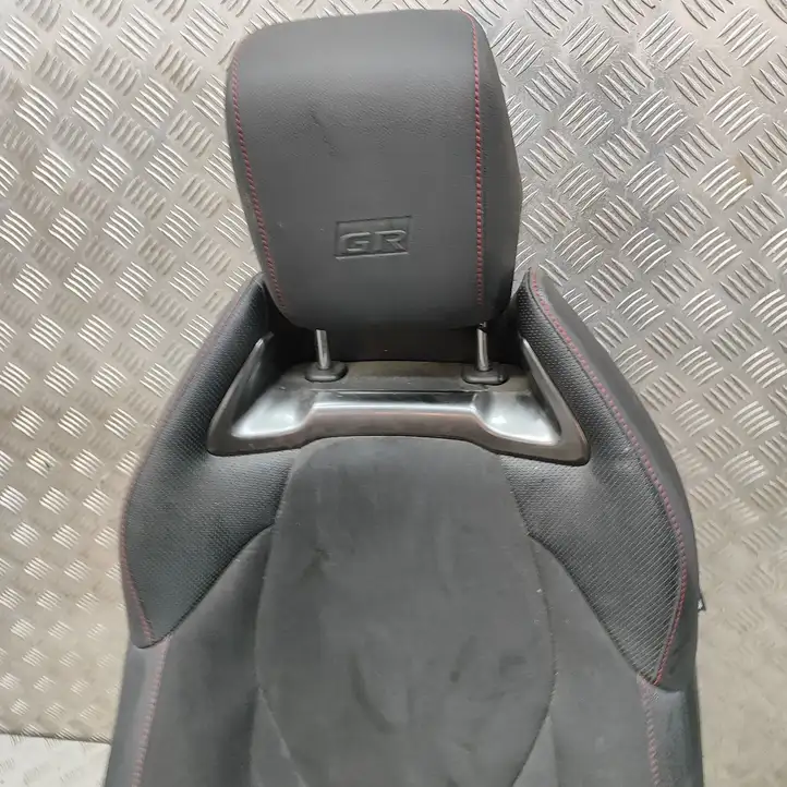 Toyota C-HR II (2023 - ) 71501F4100 Переднее сиденье пассажира — фото 6