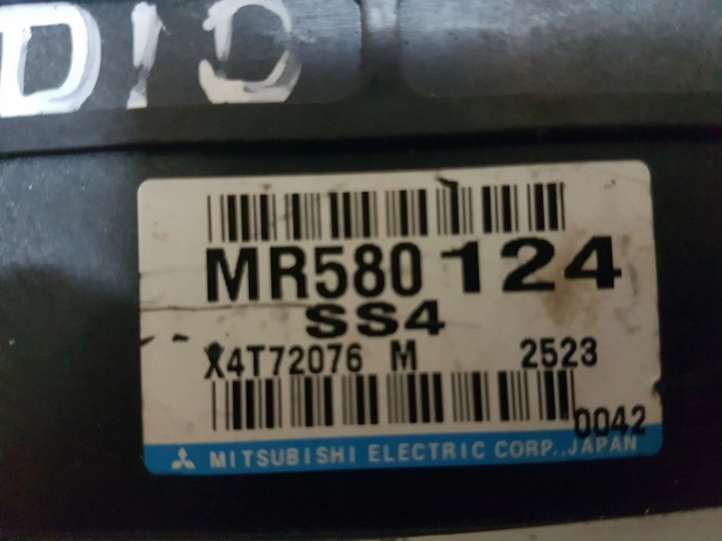 MR580124 Mitsubishi Pajero Galios (ECU) modulis