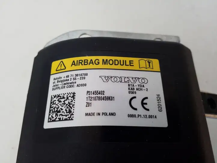 Volvo XC40 (2017 - ) 31455402 Коленная подушка безопасности — фото 4