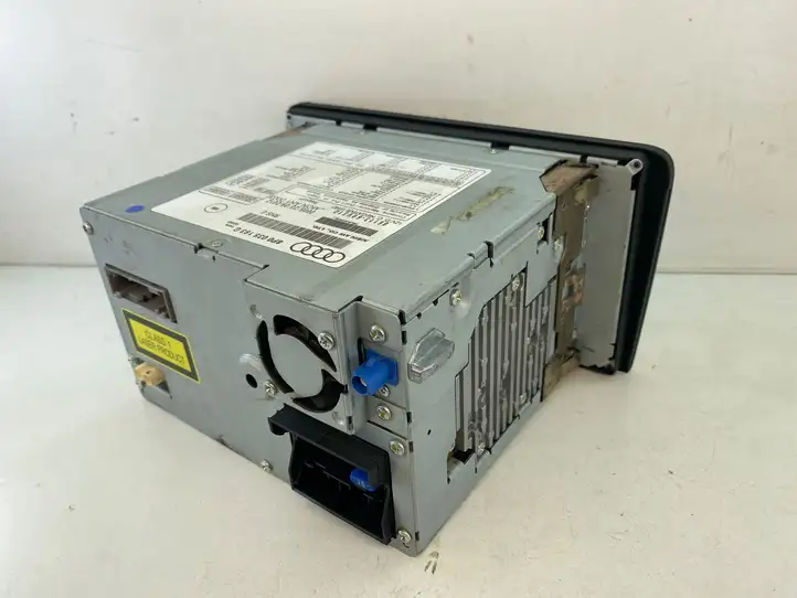 Audi A3/S3 8P   8P0035193G Радио/ проигрыватель CD/DVD / навигация