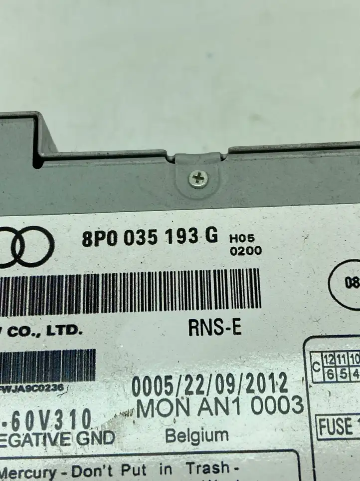 Audi A3/S3 8P   8P0035193G Радио/ проигрыватель CD/DVD / навигация