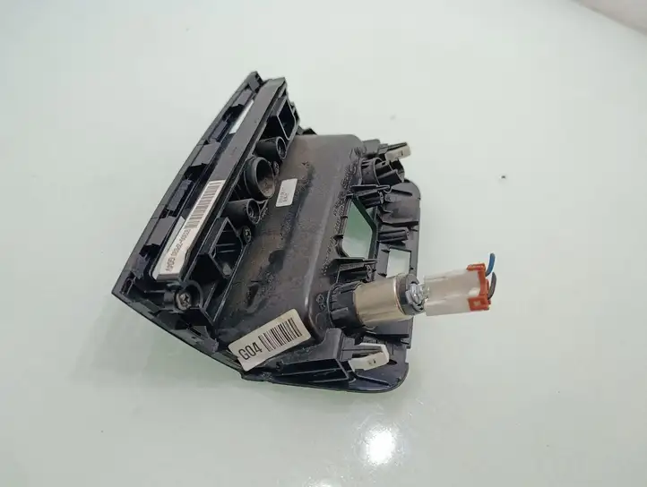 Kia Sorento (2009 - 2014)  933002P030 Отделка прикуривателя