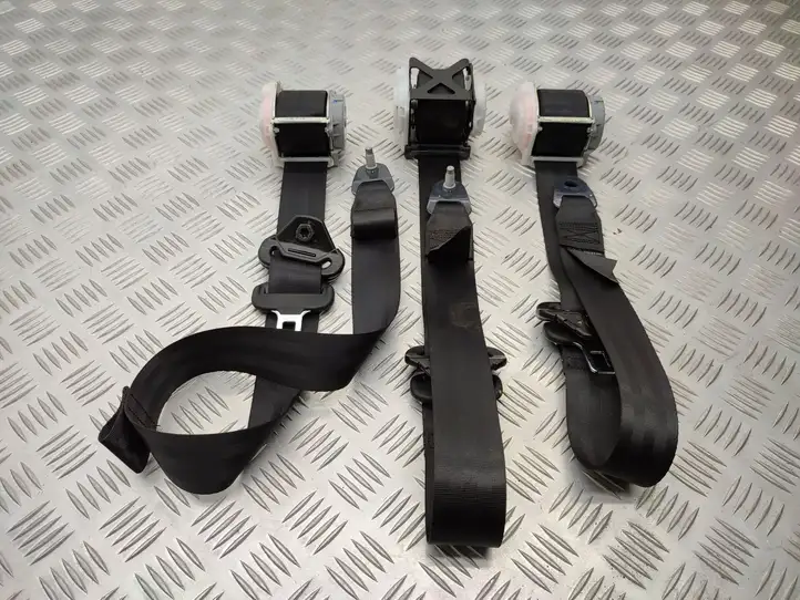     98130059XX Задний ремень безопасности