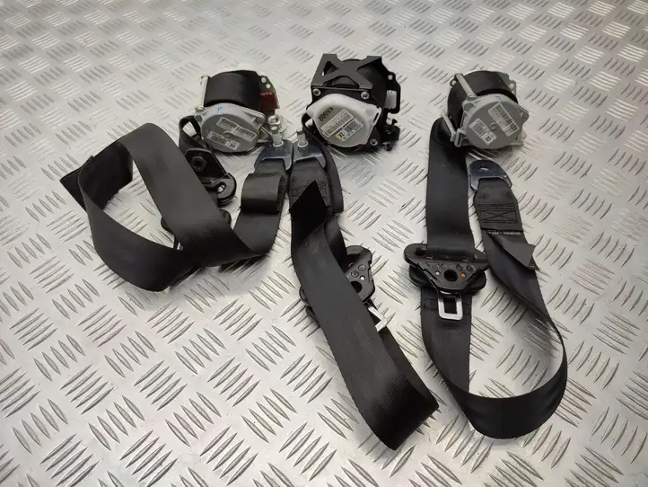     98130059XX Задний ремень безопасности