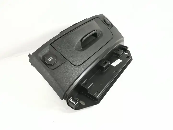 Dodge Ram (2008 - )  1VY88DX9AG Ящик для вещей центральная консоль