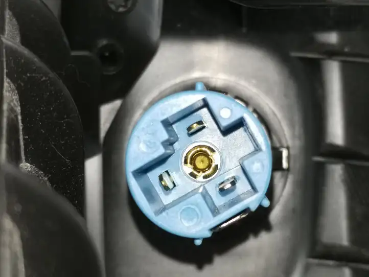 Dodge Ram (2008 - )  1VY88DX9AG Ящик для вещей центральная консоль