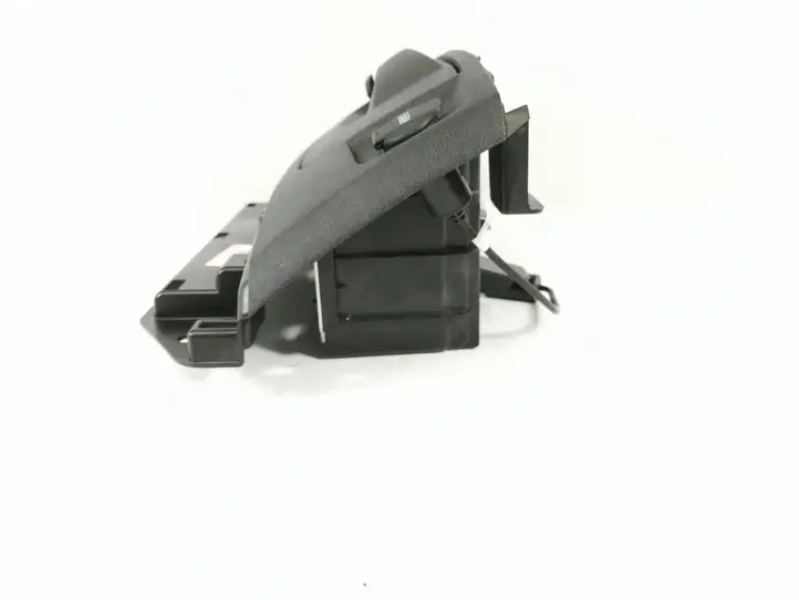 Dodge Ram (2008 - )  1VY88DX9AG Ящик для вещей центральная консоль