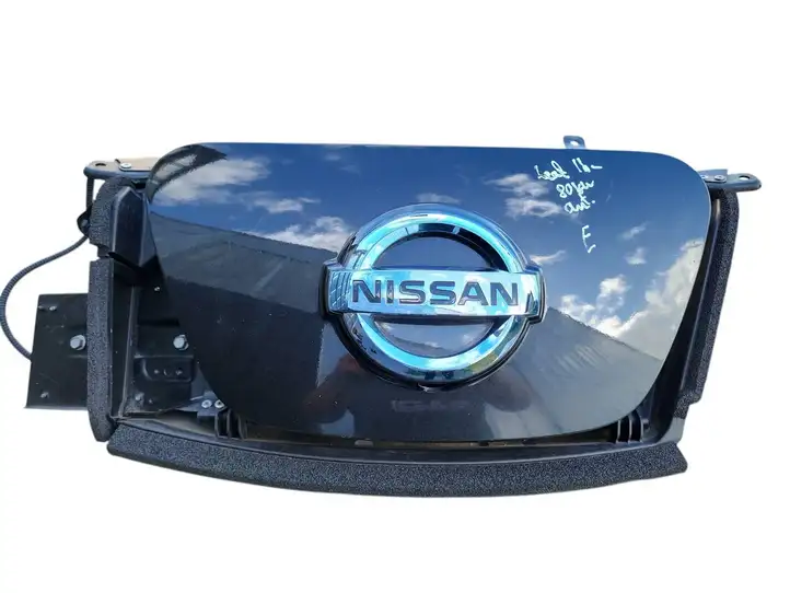 Nissan Leaf I (ZE0) (2010 - 2017) Крышка зарядного разъема — фото 1