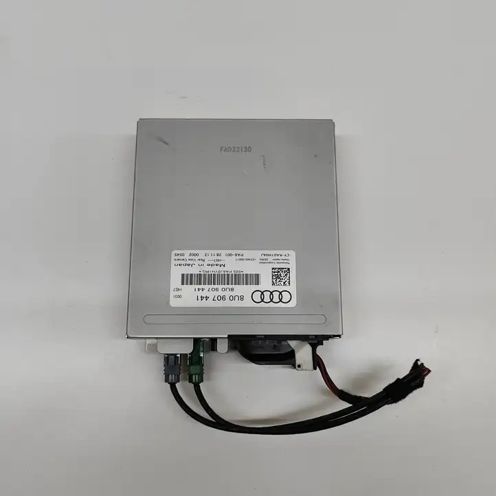 Audi Q3   8U0907441 Модуль управления видео