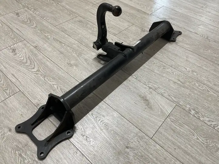 Tesla Model X (2015 - 2021) 102758400a Комплект буксировочного крюка — фото 4