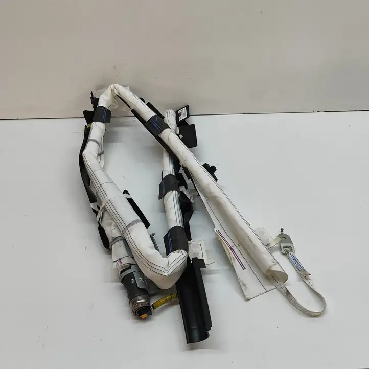 Toyota bZ4X (2021 - ) 621800R150 Боковая подушка безопасности шторка — фото 4