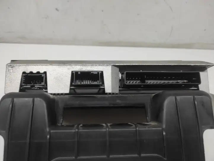 Audi A6 S6 C6 4F (2004 - 2008) 3039540020 Усилитель звука — фото 2