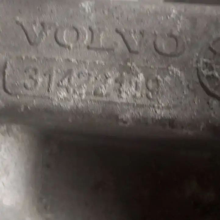 Volvo XC60 (2013 - 2017) 31422119 Охладитель клапана EGR — фото 2