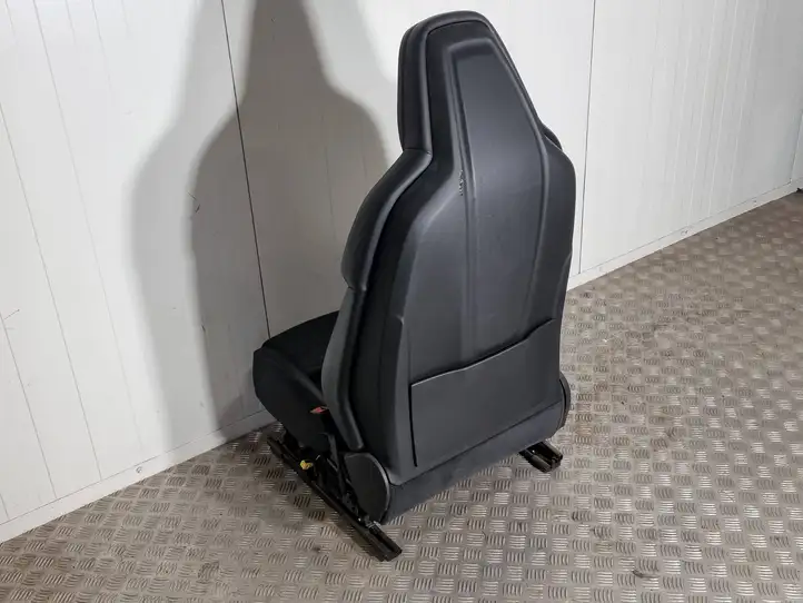 Porsche Cayenne (9Y0 9Y3) (2018 - ) 9Y069357C Переднее сиденье пассажира — фото 17