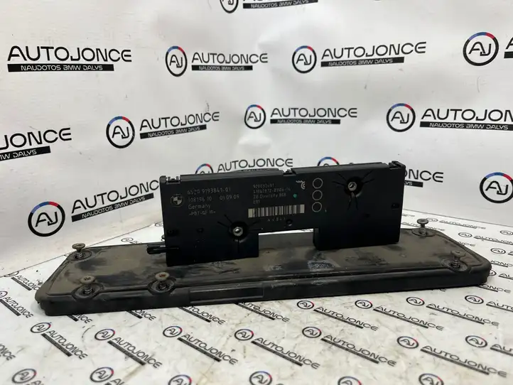BMW 3 E90 E91 (2005 - 2012) 9193841 Усилитель антенны — фото 4