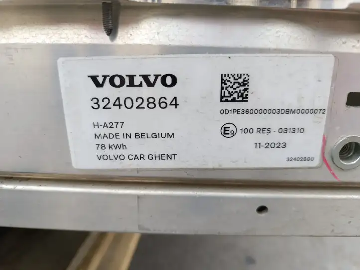 Volvo XC40 (2017 - ) 32402864 Аккумулятор гибридного / электрического автомобиля — фото 2
