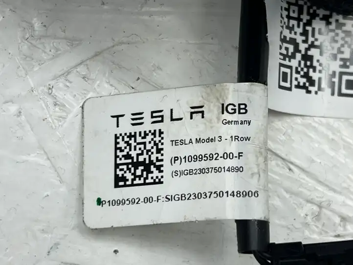Tesla Model 3 (2017 - 2023) 109959200F Датчик занятости сиденья — фото 3
