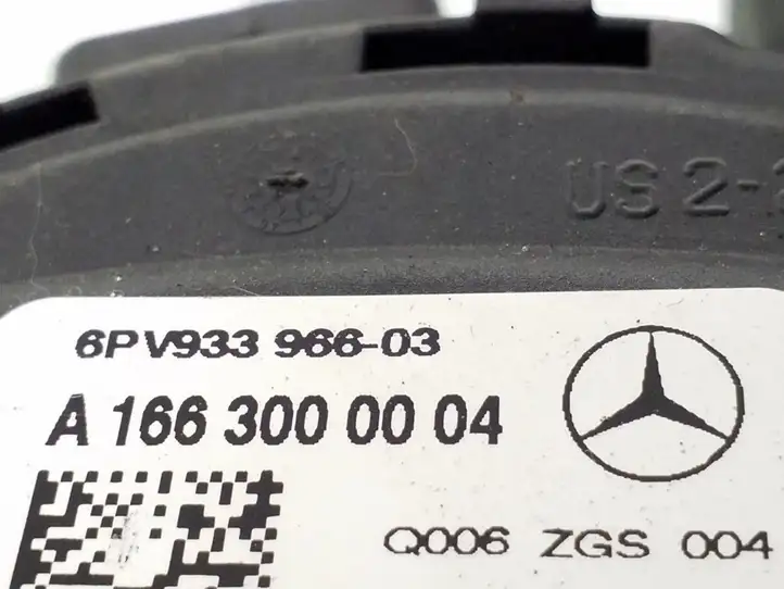 Mercedes-Benz ML W166 (2012 - 2017) A1663000004 Педаль акселератора — фото 6