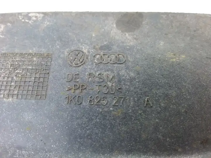 Audi A3/S3 8P (2004 - 2008) 1K0825271A Защита днища — фото 2