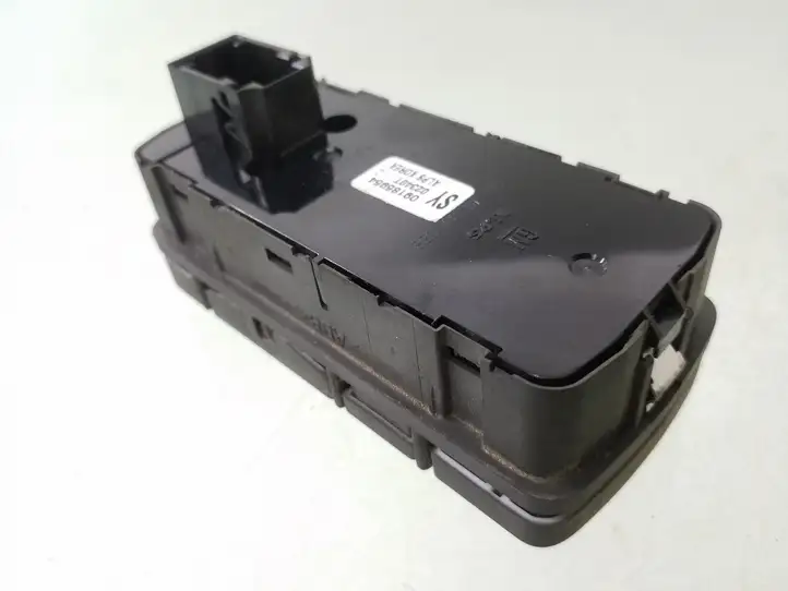 Opel Signum (2002 - 2008) 09185954 Блок кнопок стеклоподъемников — фото 5