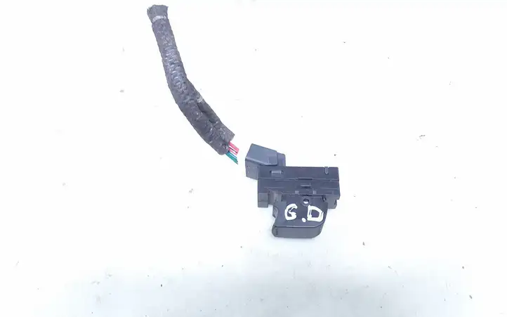 Suzuki Swift (2004 - 2010) 62J003246T Кнопка стеклоподъемников — фото 1