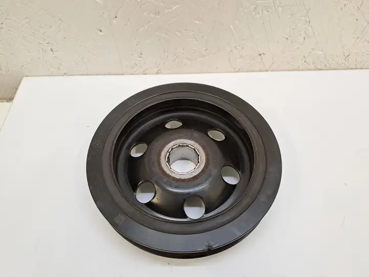 Mercedes-Benz CLA C117,X117,W117 (2013 - 2019) 0315 Шкив коленчатого вала — фото 4