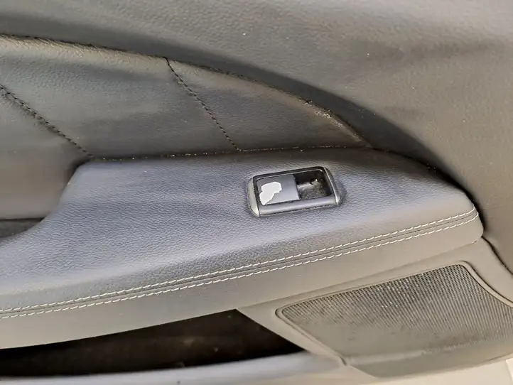 Mercedes-Benz CLS C218,X218 (2011 - 2017) A2187270148 Обшивка передней двери — фото 15