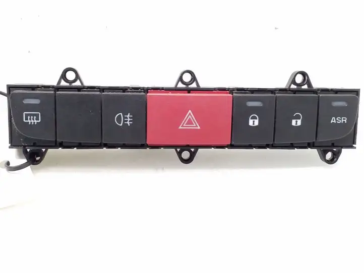 Fiat Ducato (2007 - 2014) 7355331210 Включатель аварийных фонарей — фото 1