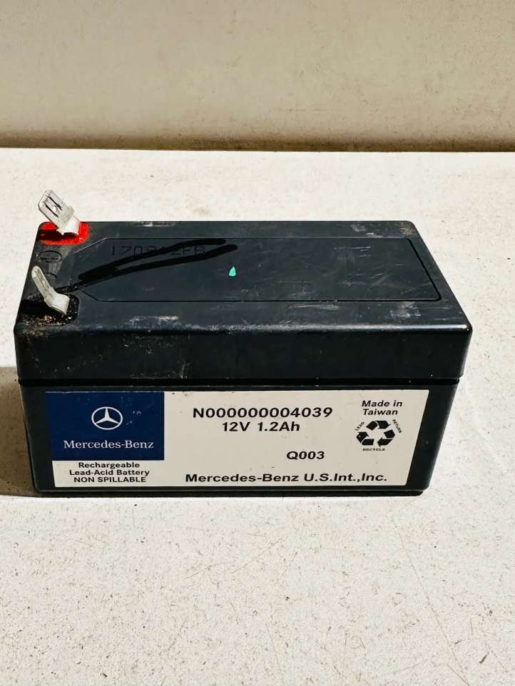 N000000004039 Mercedes-Benz GLE (W166 - C292) Akumuliatorius