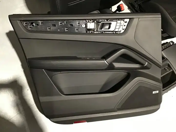 Porsche Cayenne (9Y0 9Y3) (2018 - ) Комплект салона — фото 9
