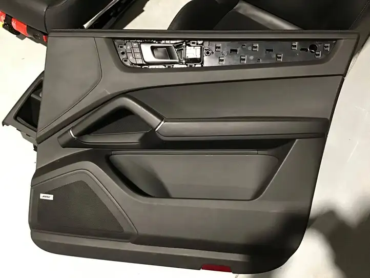 Porsche Cayenne (9Y0 9Y3) (2018 - ) Комплект салона — фото 14
