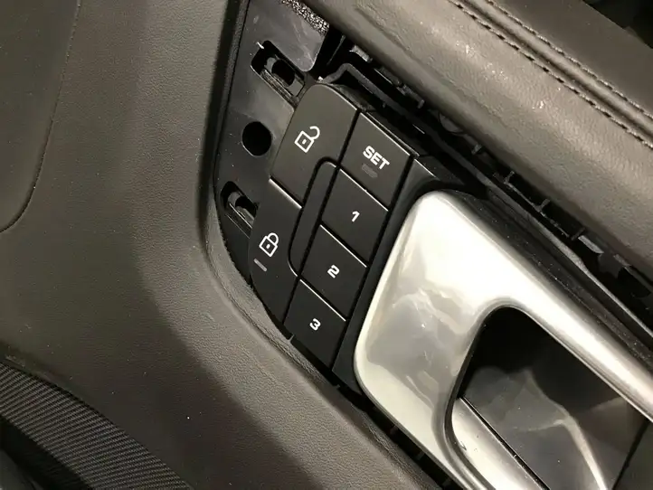 Porsche Cayenne (9Y0 9Y3) (2018 - ) Комплект салона — фото 15