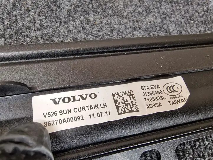 Volvo XC90 (2014 - 2019) 31366490 Солнцезащитная шторка заднего бокового окна — фото 2