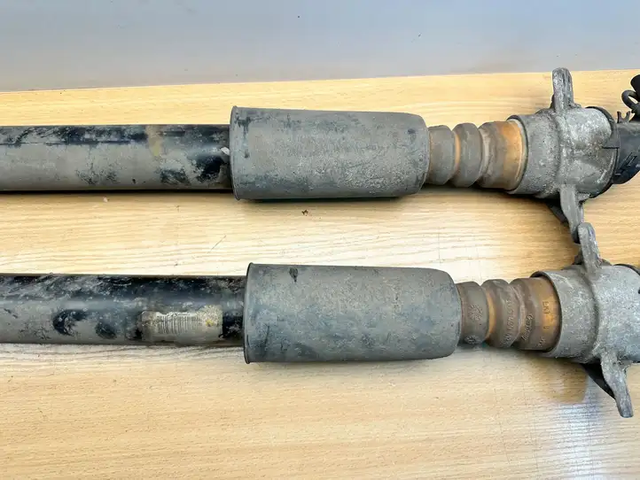 Audi A6 Allroad C7 (2012 - 2014)  4G0616031T Задний амортизатор (пневмоподвеска)