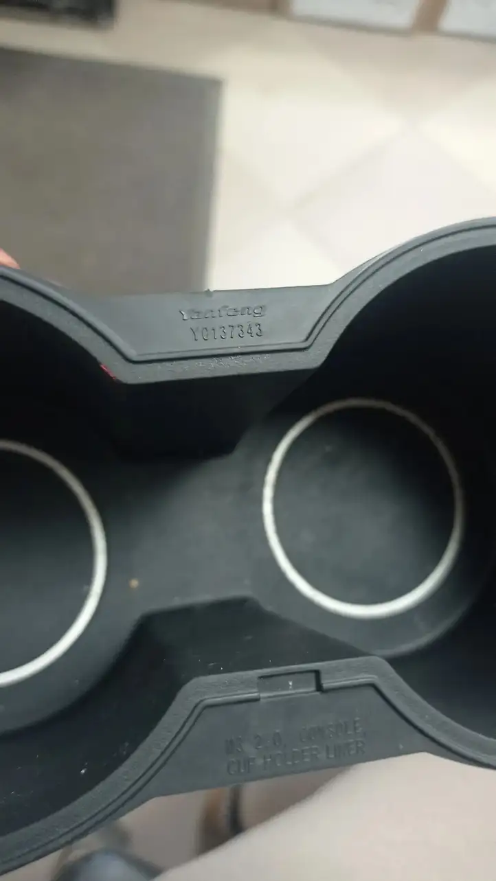 Tesla Model Y (2019 - 2024) 175553300 Коврик выдвижного ящика — фото 5